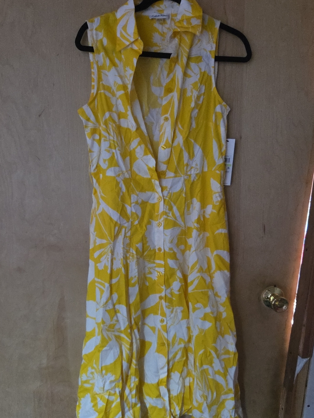 Calvin Klein Sleeveless Yellow & White Floral Button-Front Dress